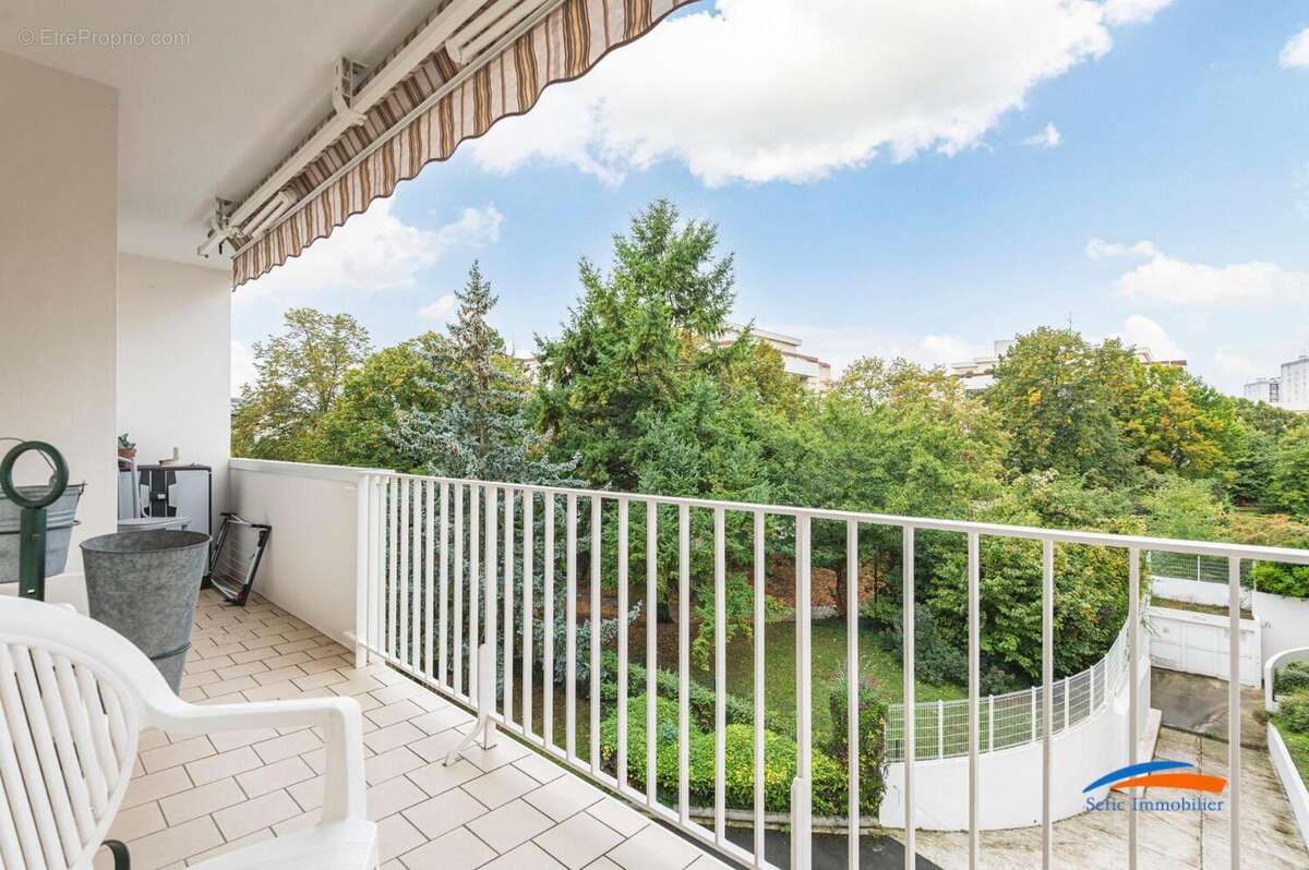   - Appartement à REIMS