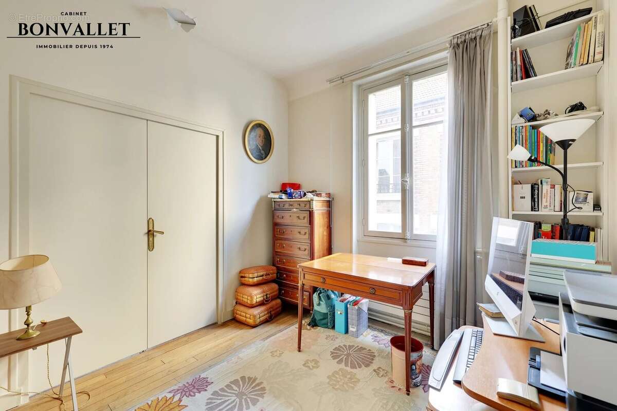 Appartement à PARIS-15E