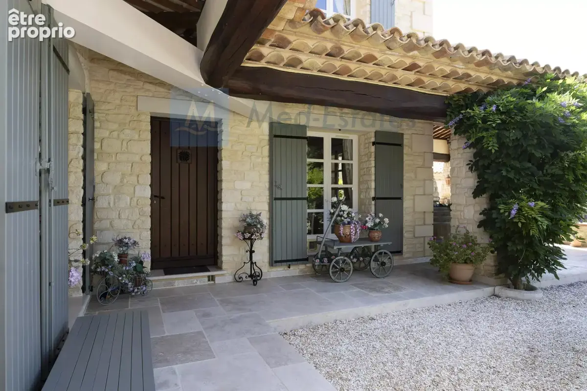 Superbe maison en pierre située à quelques minutes à pied du village de Plan de la Tour. - photo 19