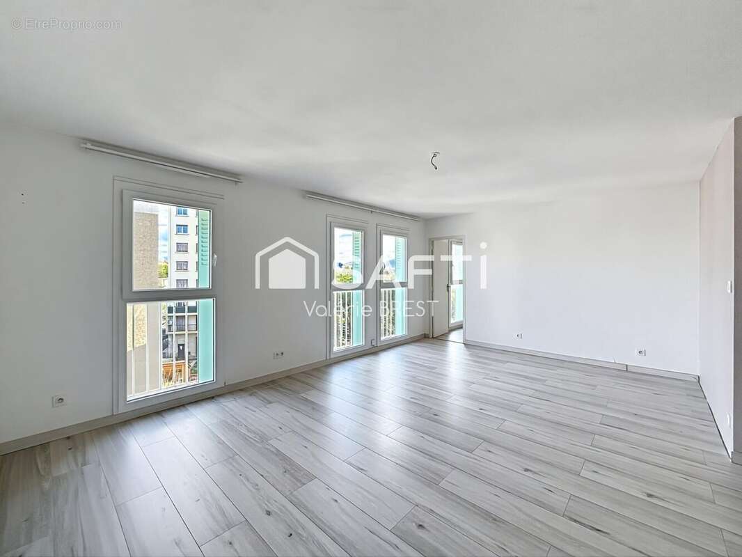 Photo 5 - Appartement à MARSEILLE-4E