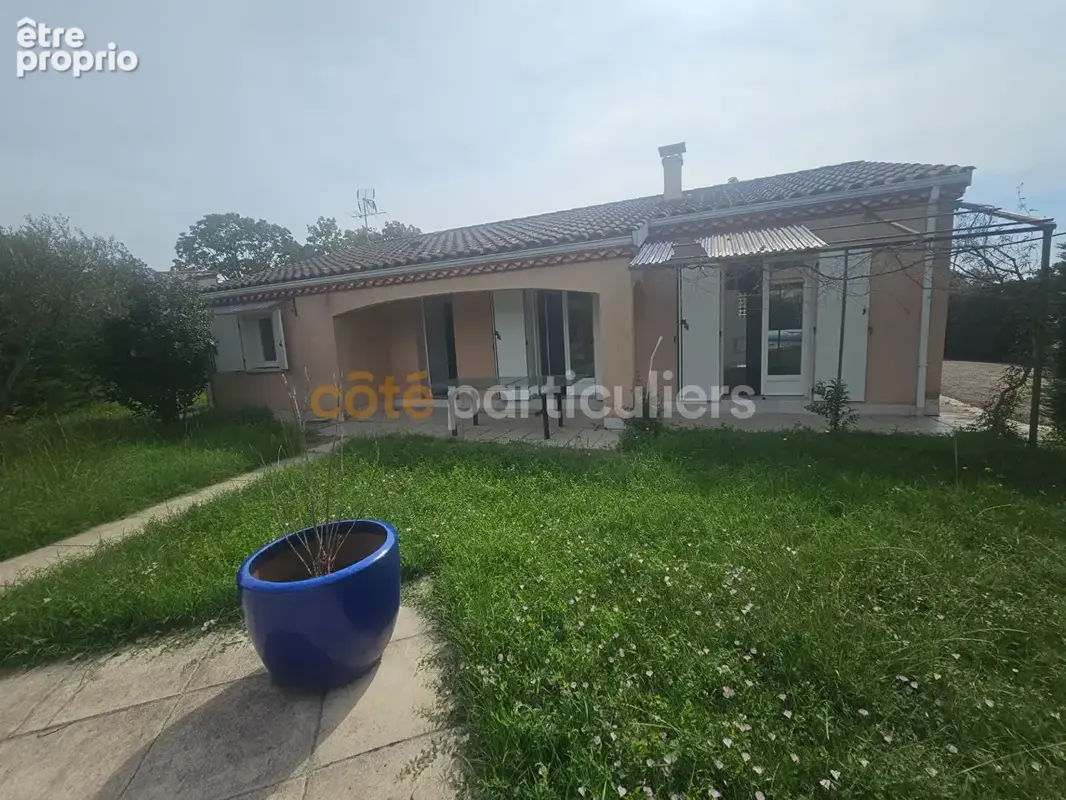 Maison de plain pied avec jardin clos et piscine - photo 2