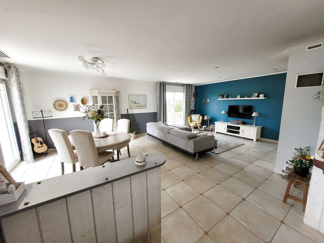 Maison à SAINTE-BAZEILLE