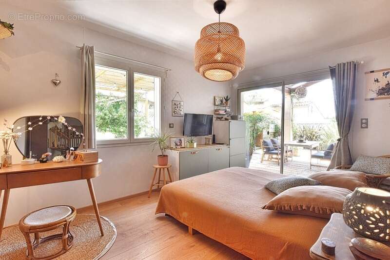 Maison à COURNONSEC