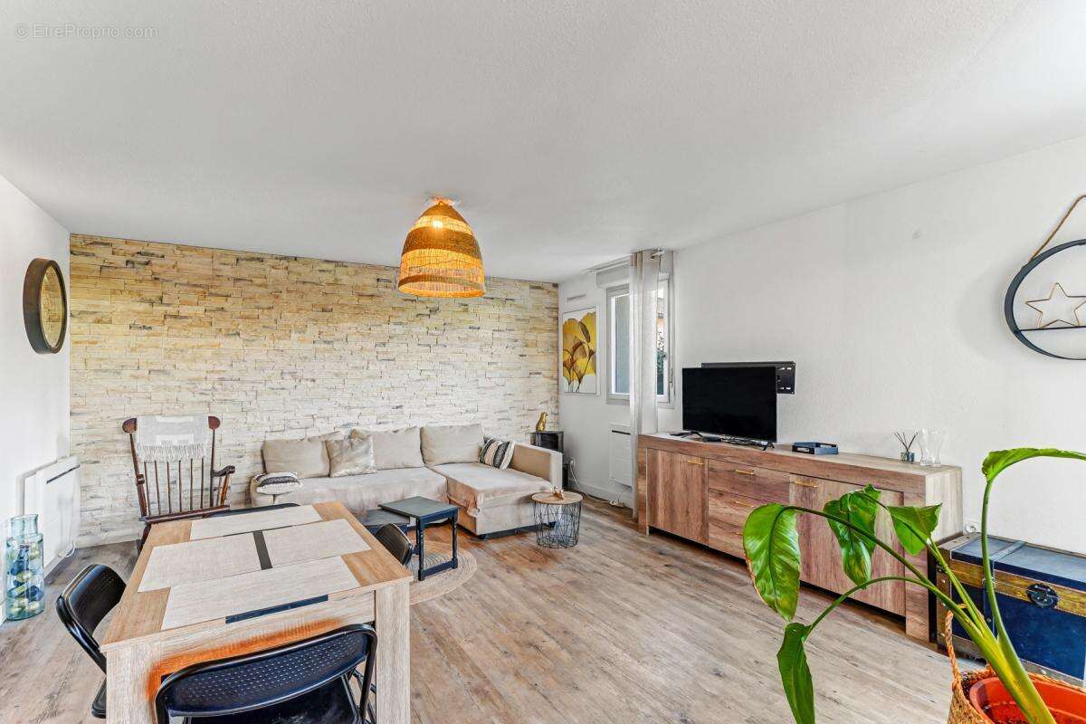 Appartement à SAINT-JORY