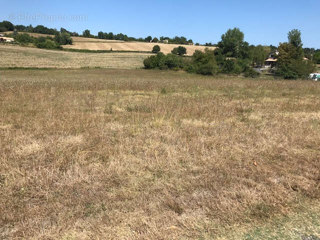 Terrain à SAUVAGNAS