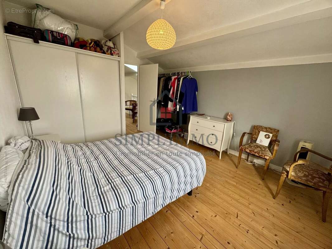 Appartement à ECHILLAIS