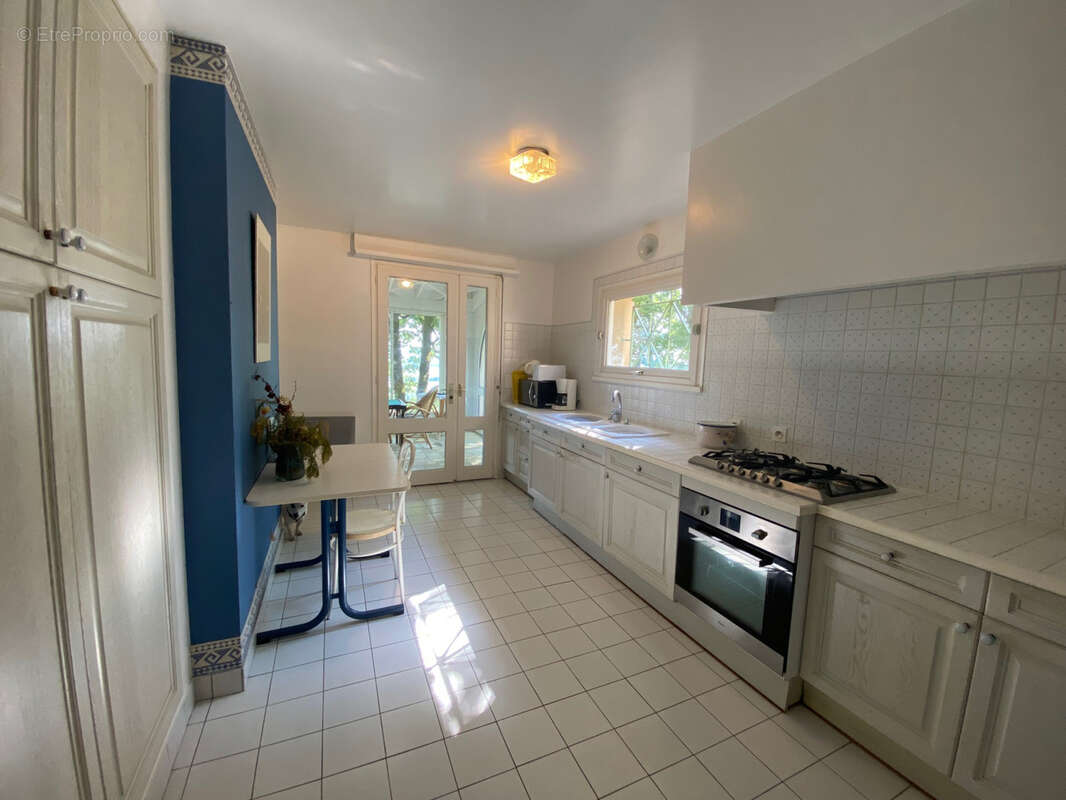 Maison à PUY-L&#039;EVEQUE