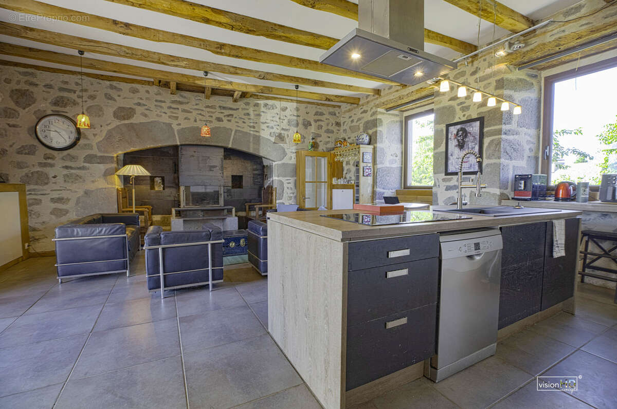 Maison à CRANDELLES