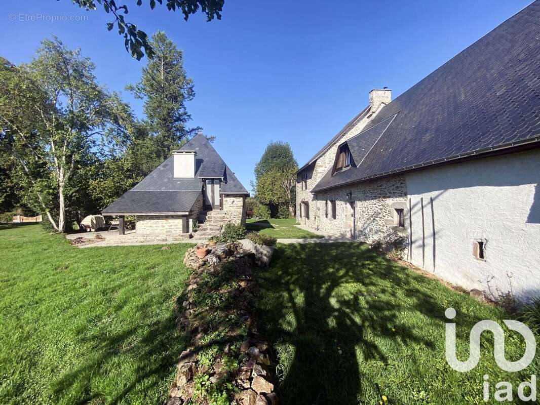 Photo 2 - Maison à SAINT-ETIENNE-AUX-CLOS