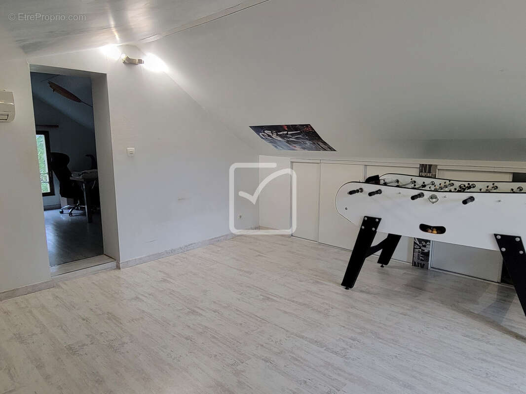 Maison à LIVRON-SUR-DROME