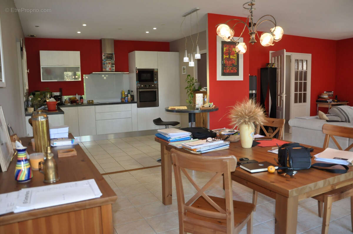 Maison 104 m² à Le Passage  - photo 4