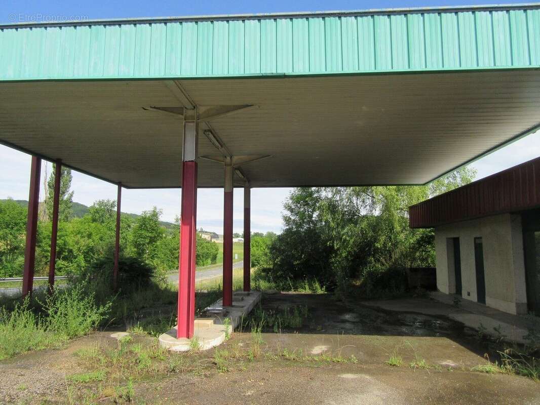 Maison à SAINT-CHRISTOPHE-VALLON