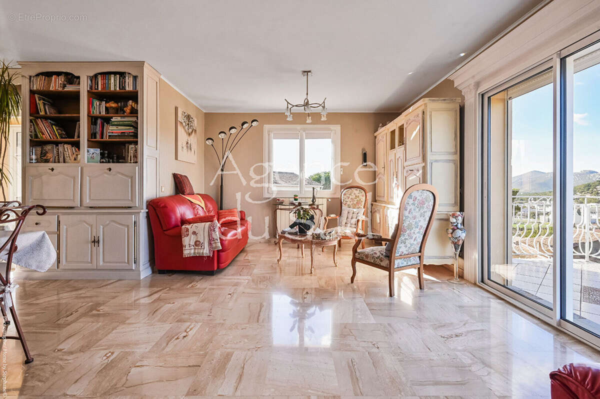 Maison à CARNOUX-EN-PROVENCE