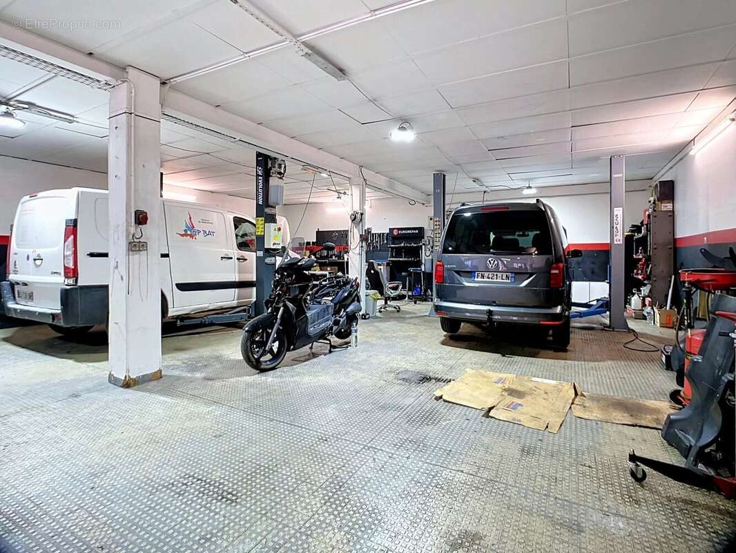 Entrepot/carrosserie/box ferme - photo 4
