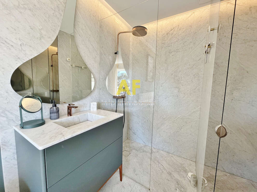 Appartement à SAINT-RAPHAEL