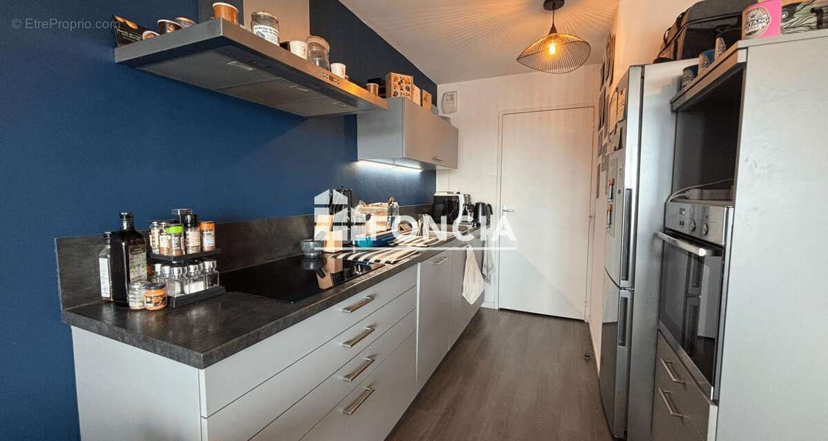 Type 3 en duplex avec stationnement - libre de toute occupation - Thorigné Fouillard - photo 5
