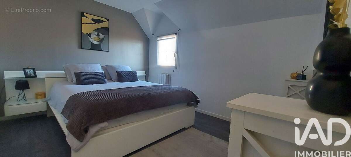 Photo 8 - Maison à MONTEREAU-FAULT-YONNE