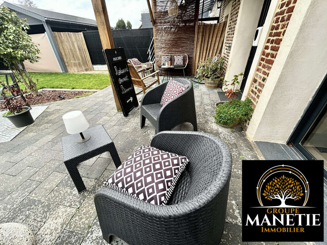 Autre à FRESNES-LES-MONTAUBAN