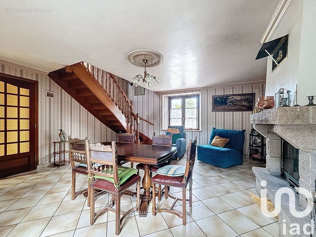 Photo 7 - Maison à SAINT-CARADEC