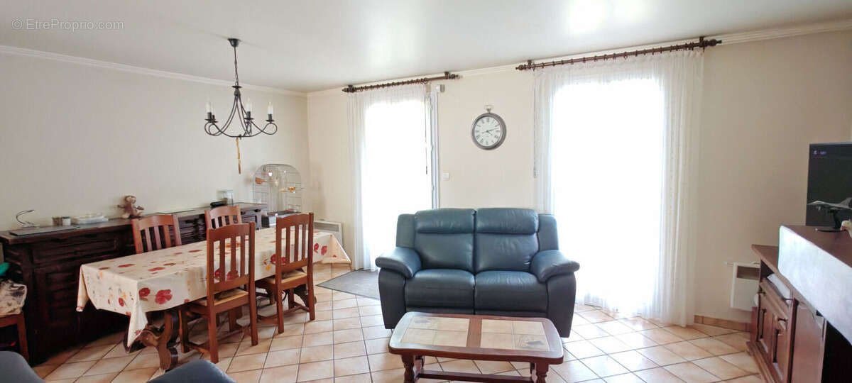 Maison à COURTRY