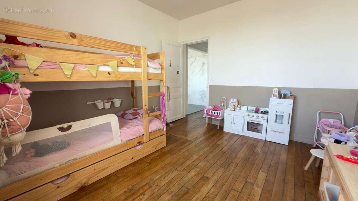 Appartement à NEUILLY-PLAISANCE