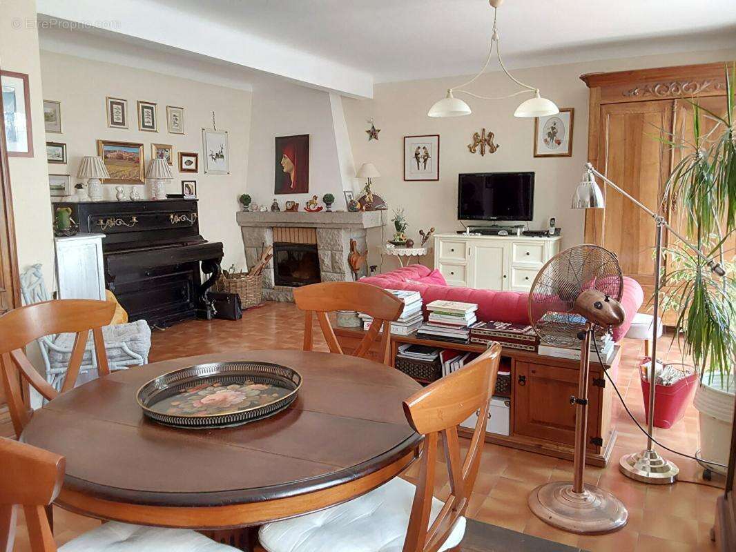 Maison Rostrenen 6 pièce(s) 145 m2 - photo 5