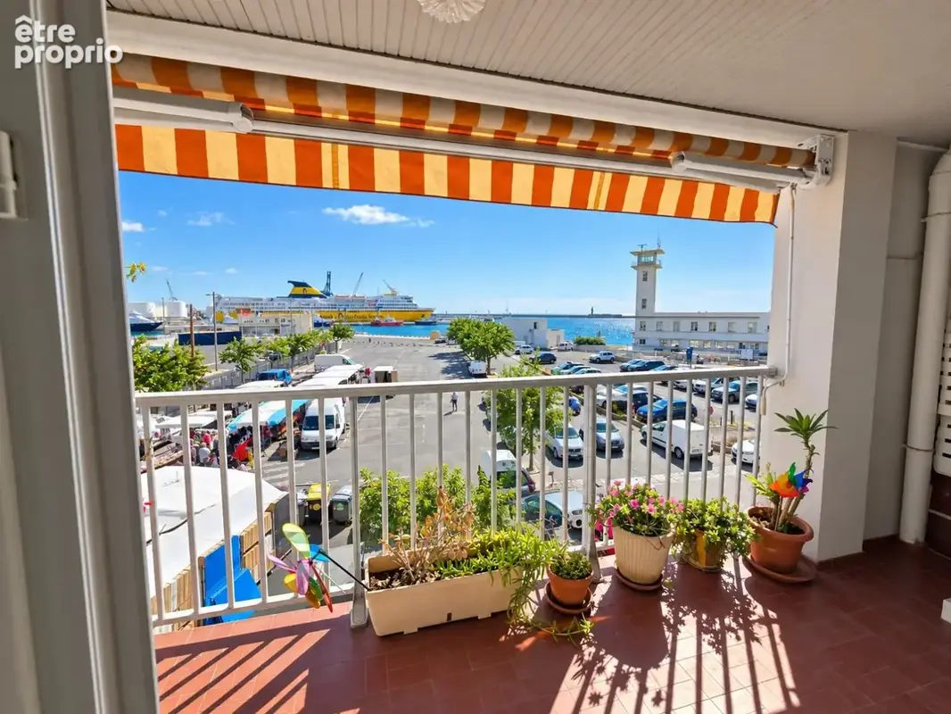 Côté Quai  98 m² avec terrasse, vue port et mer, à deux pas des Halles. - photo 4