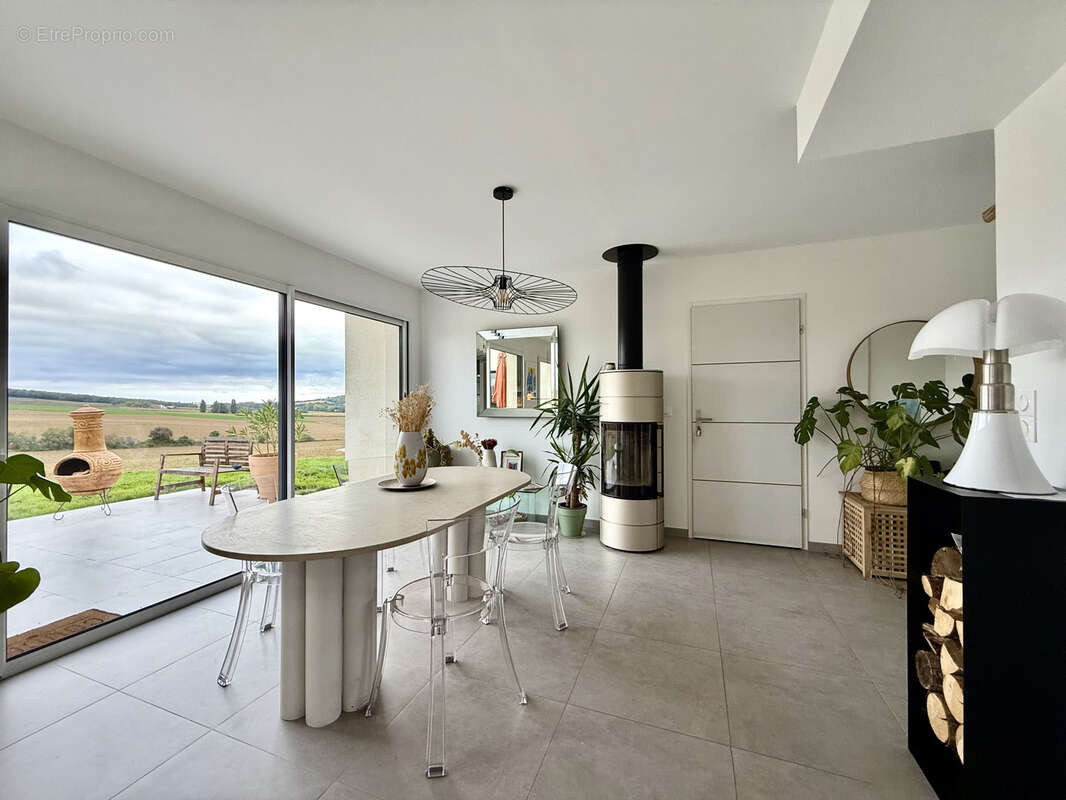 Maison à FONTENILLES