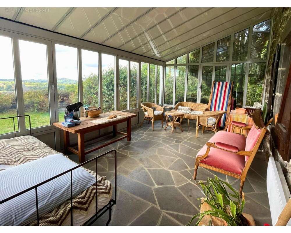 Photo 4 - Maison à CHASTREIX