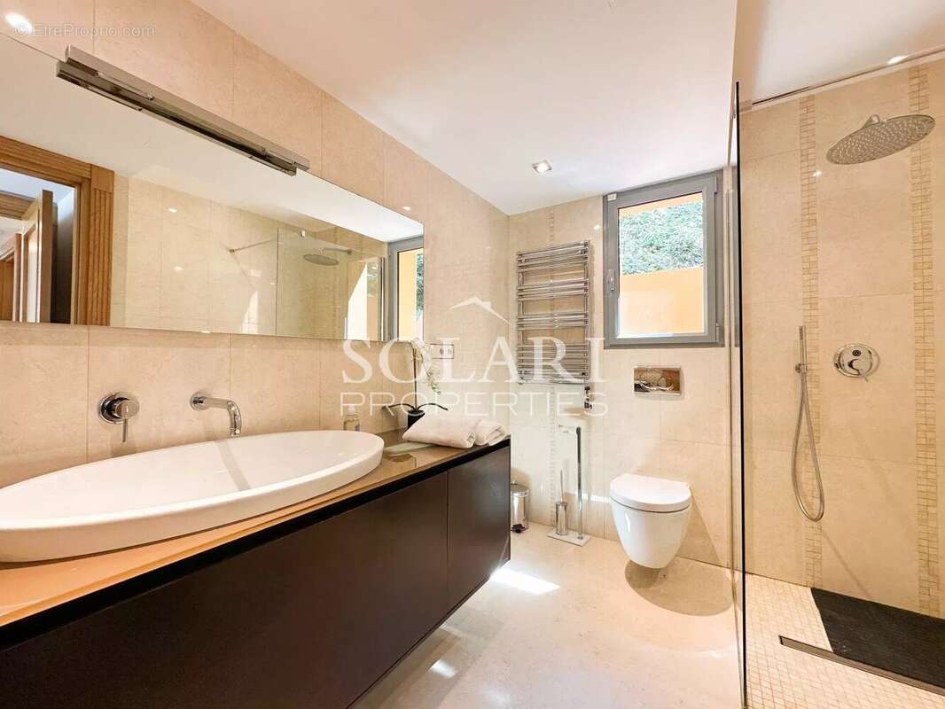 Maison à THEOULE-SUR-MER