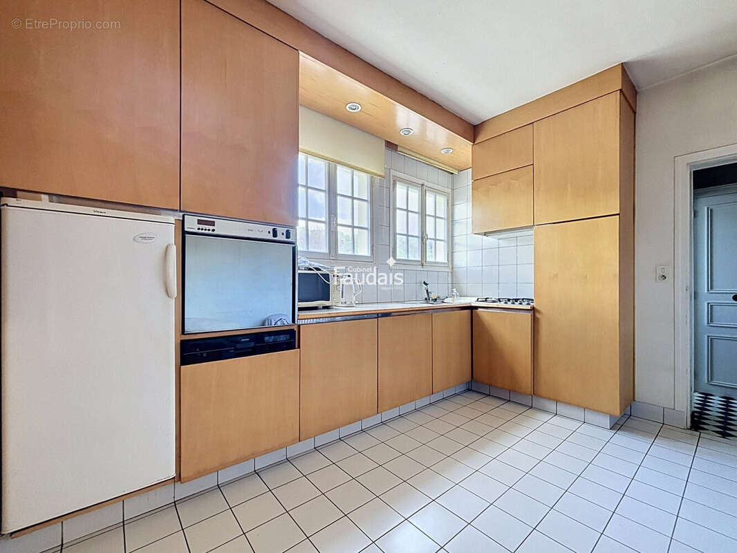Maison 140 m² à Agneaux  - photo 5