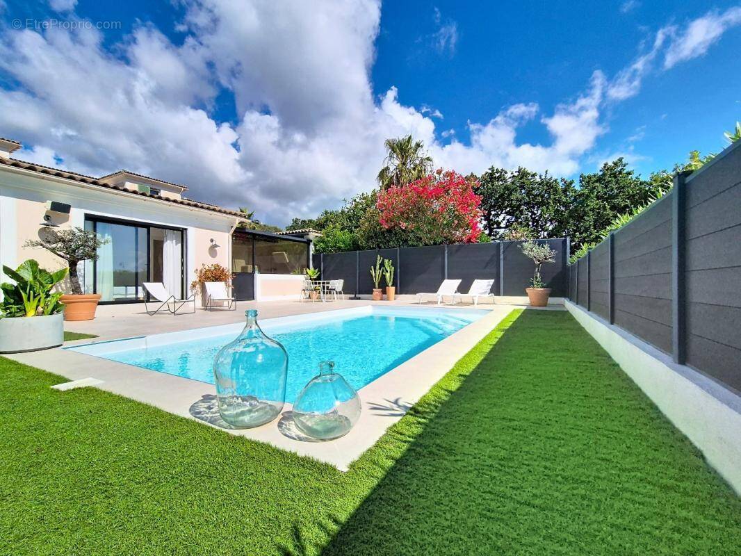 Maison à VILLENEUVE-LOUBET