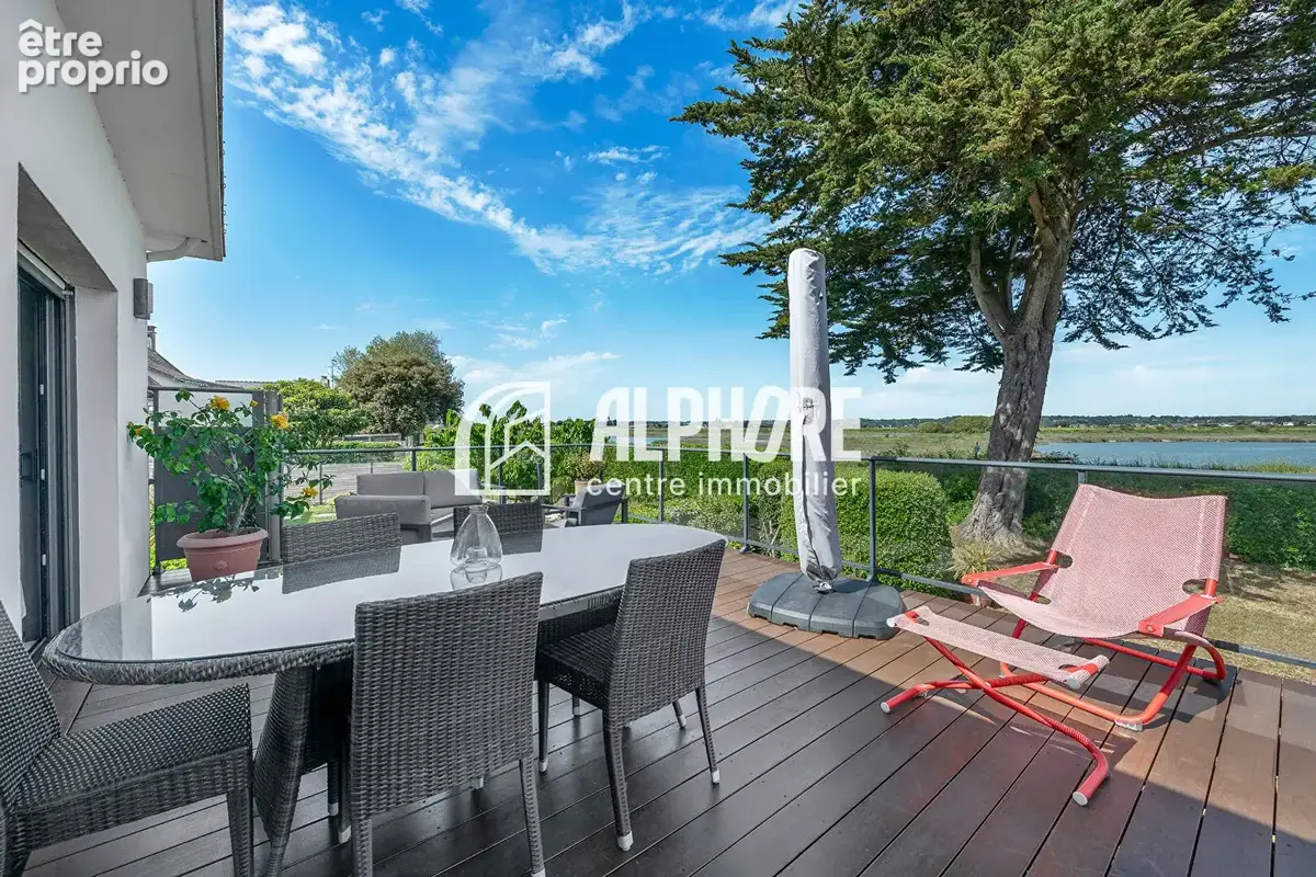 Alphore - Le Pouliguen - Maison 6 pièces - 180 m² habitables - Terrain 750 m² - Terrasse  sur pilotis - Sous-sol - Ascenseur. - photo 11