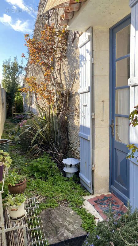 Maison à BOUTENAC-TOUVENT