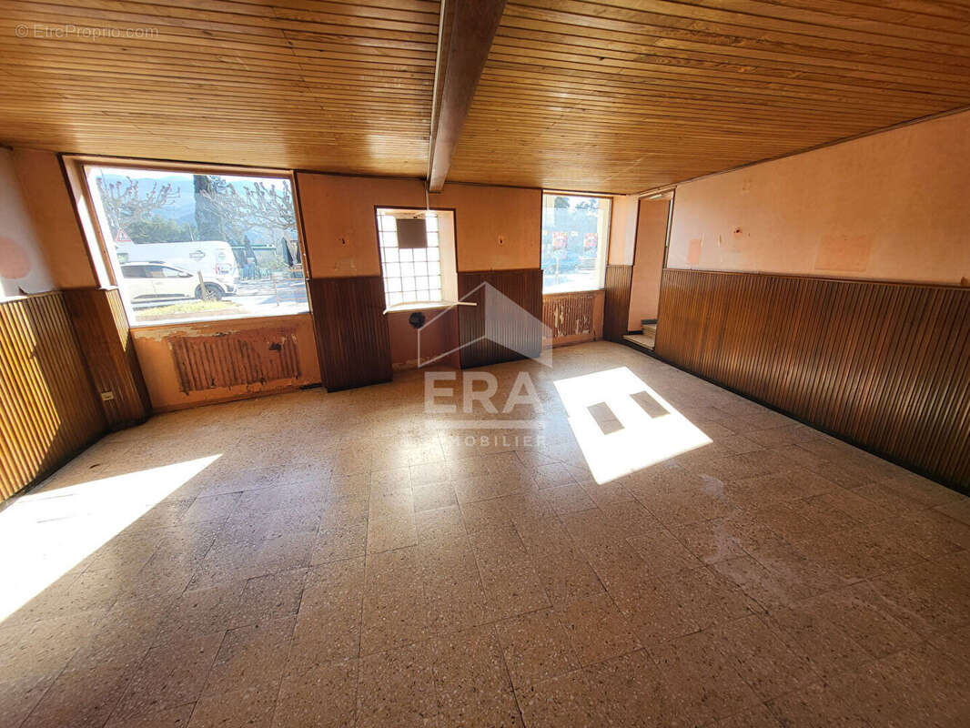 Local commercial 65m² à château-arnoux-saint-auban - photo 2