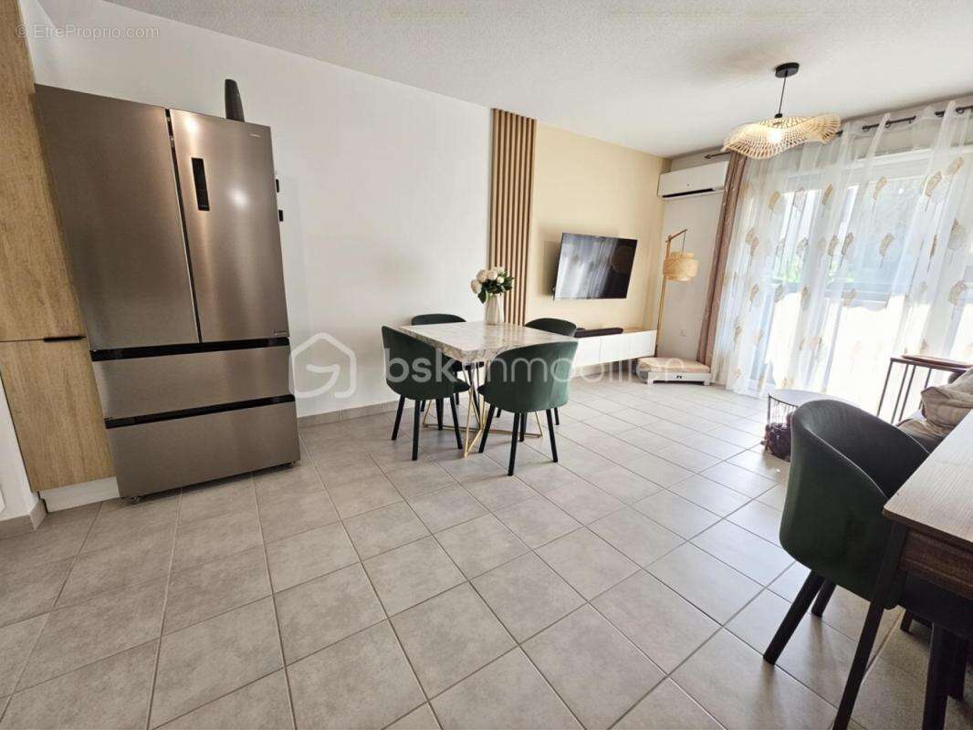 Appartement à LE MUY