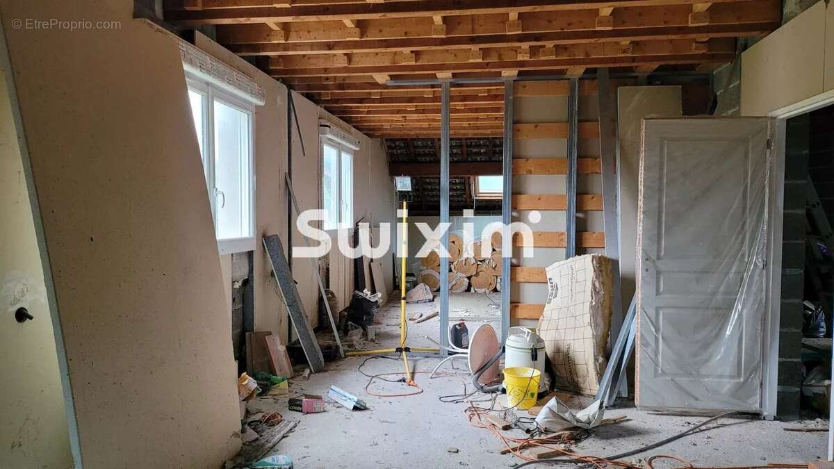 Maison 121 m² à Montmorot  - photo 10