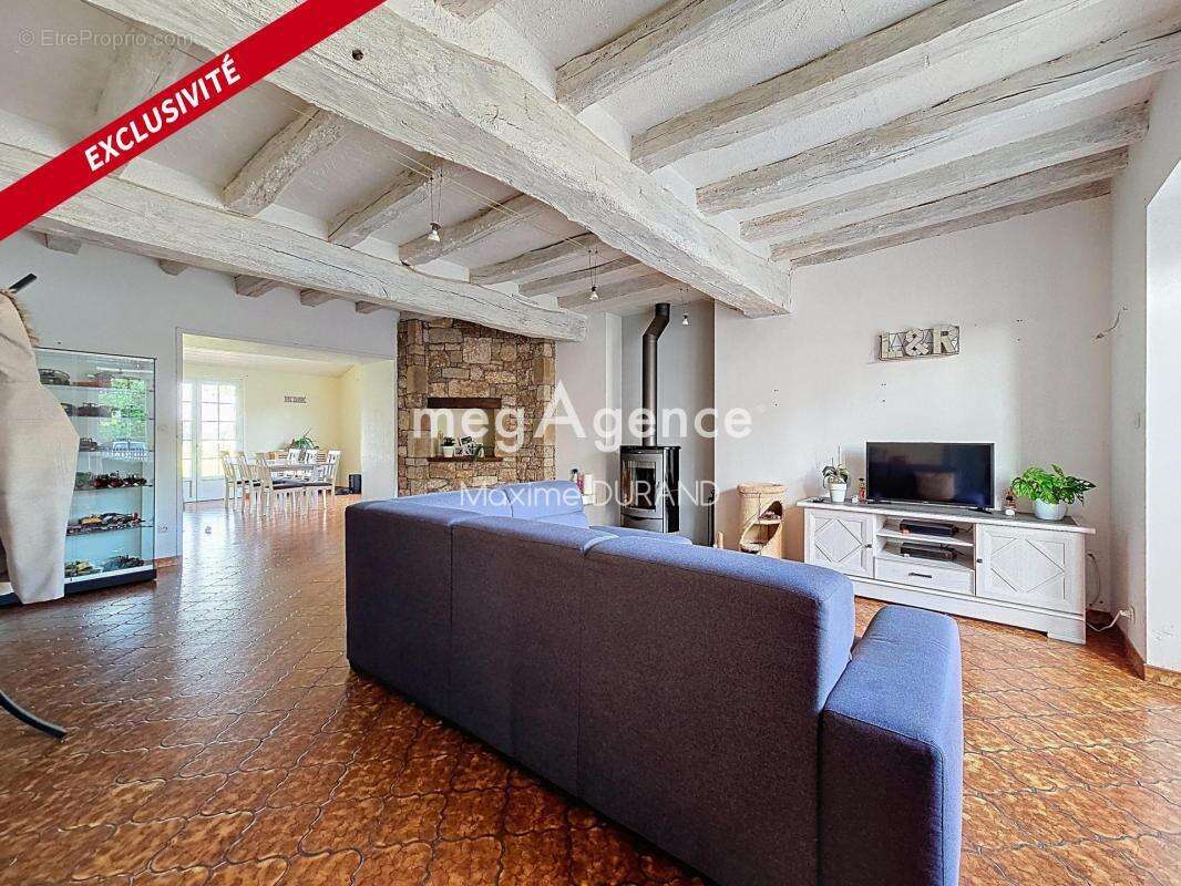 Maison à SAINT-CHRISTOPHE-DU-BOIS