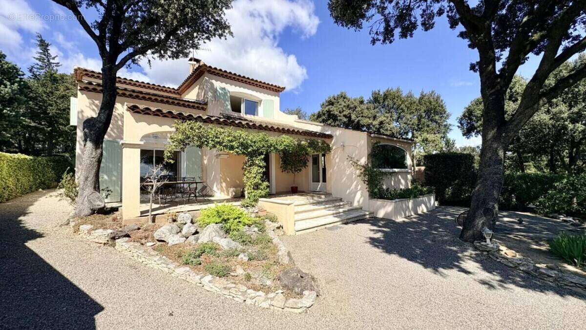 Maison à ROCHEFORT-DU-GARD