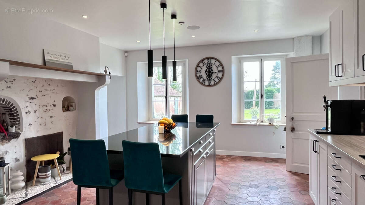 Maison à BANNOST-VILLEGAGNON