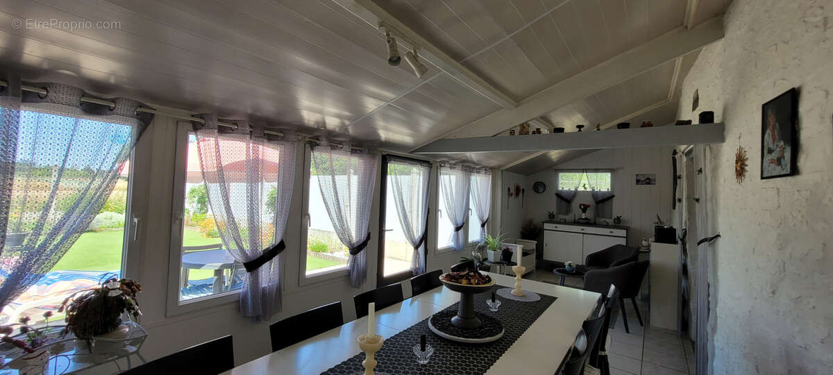 Maison à CHAMPIGNY-SUR-VEUDE