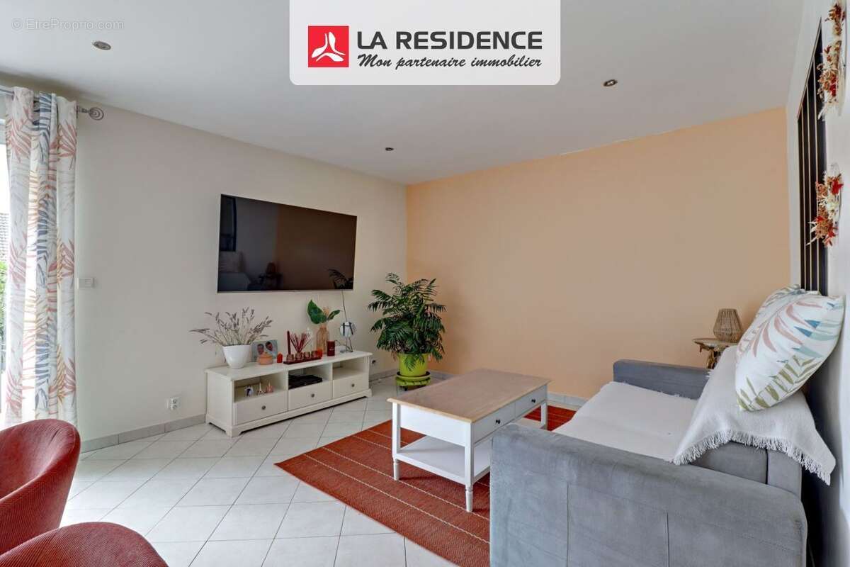 Maison à CHATEAU-SUR-EPTE