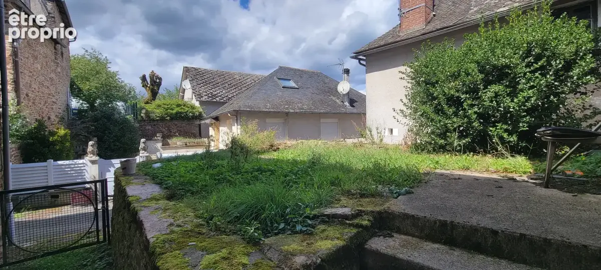 Maison de caractère avec jardinet et dépendance   Cœur de Beynat - photo 5