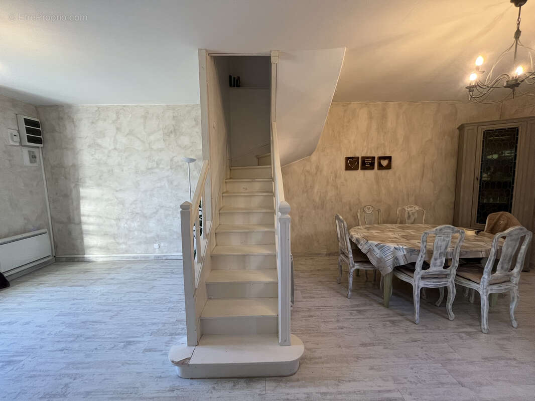 Maison à PORT-EN-BESSIN-HUPPAIN