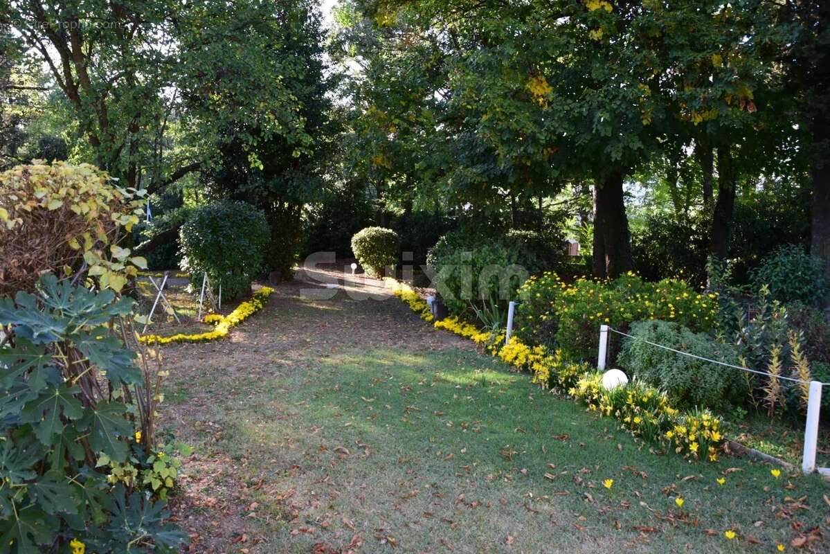 Appartement à MONTBOUCHER-SUR-JABRON