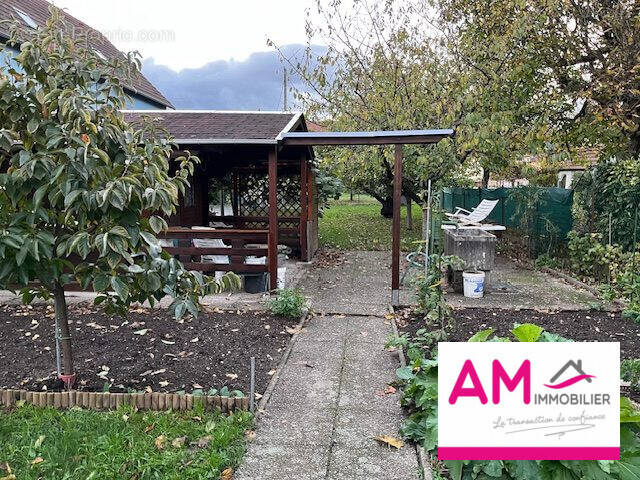 Terrain à SOULTZ-HAUT-RHIN