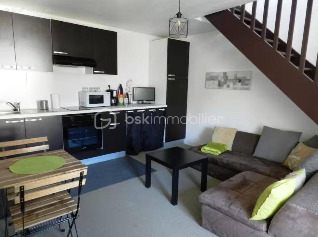 Appartement à MELESSE