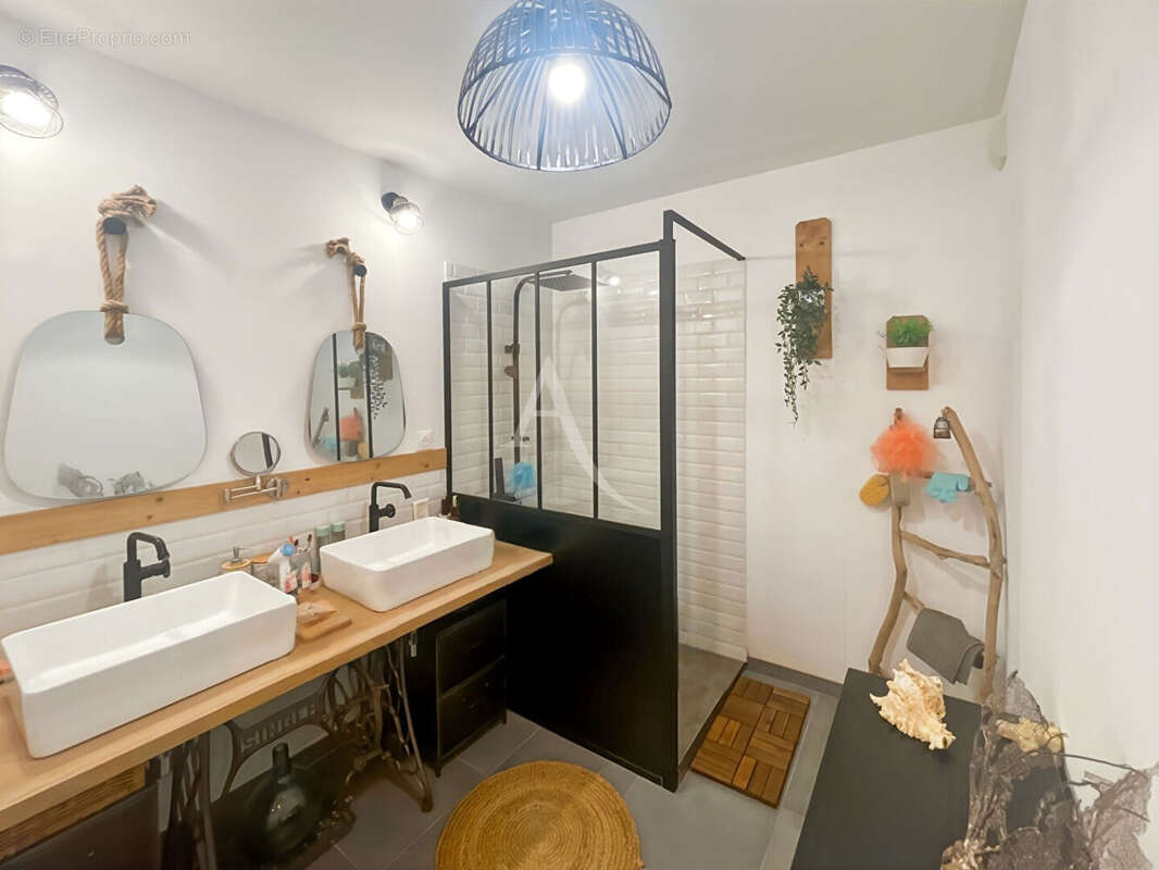 Appartement à MARSEILLE-13E