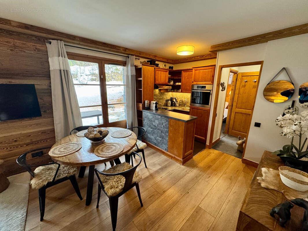 Appartement à LES CHAPELLES