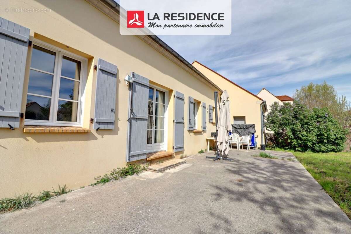 Maison à MAREIL-SUR-MAULDRE